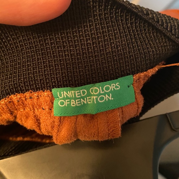 Faux leather benetton mini skirt - Picture 3 of 5